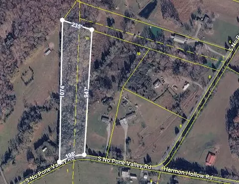 9760 S Nopone Valley Rd, Decatur, TN 37322