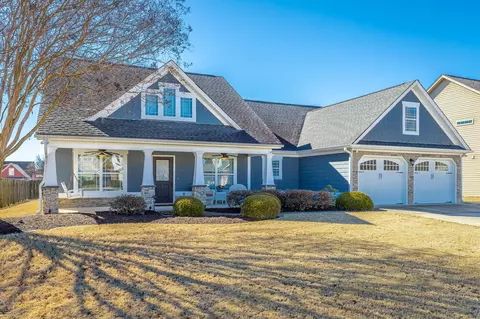 40 Holly Oak Ln, Ringgold, GA 30736