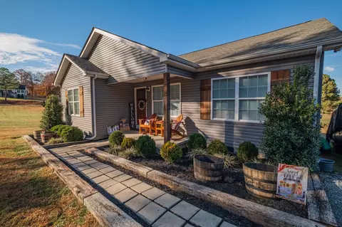 200 Pine Ave, Morrison, TN 37357 photo 2