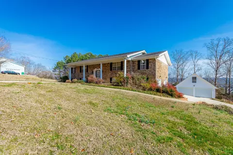 180 Dailey Hill Ter, Ringgold, GA 30736
