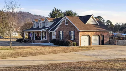 7219 Sylar Rd, Ooltewah, TN 37363
