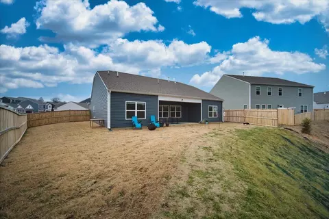 Exterior - 5859 Prickly Loop, Ooltewah, TN 37363 photo 3 of 4