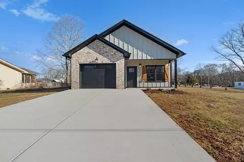2012 Ann Ln NW, Cleveland, TN 37312
