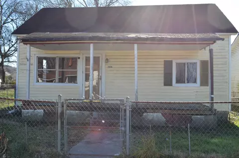 2806 E 46th St, Chattanooga, TN 37407