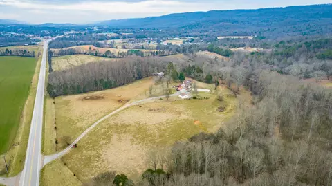 37803 Us 127, Pikeville, TN 37367