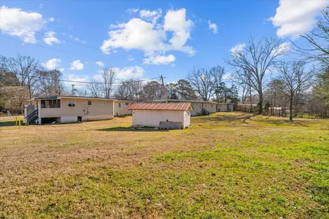 Exterior - 3950 S Dixie Rd, Dalton, GA 30721 photo 13 of 16