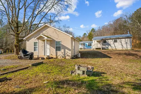Exterior - 3950 S Dixie Rd, Dalton, GA 30721 photo 5 of 16