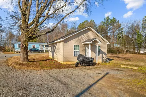 Exterior - 3950 S Dixie Rd, Dalton, GA 30721 photo 4 of 16