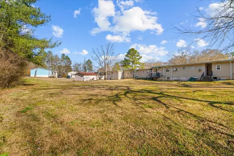 Exterior - 3950 S Dixie Rd, Dalton, GA 30721 photo 14 of 16