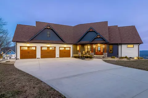 190 Hovering Hawk Dr, Jasper, TN 37347