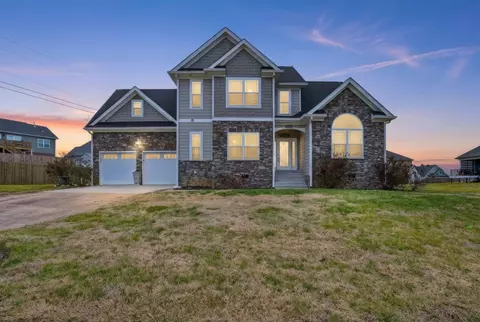 8094 Angie Dr, Chattanooga, TN 37421