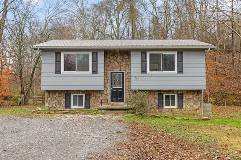321 Thacker Ln, Etowah, TN 37331