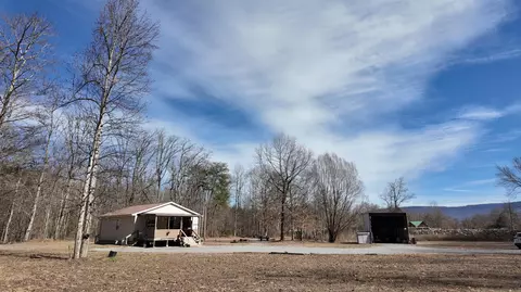 563 Old Union Rd, Dunlap, TN 37327