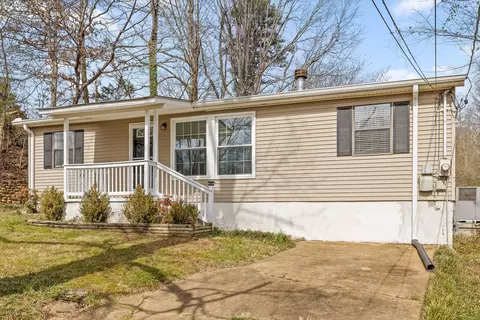 621 Courtney Ln, Chattanooga, TN 37415