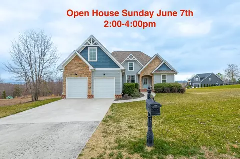 10952 High River Dr, Soddy Daisy, TN 37379