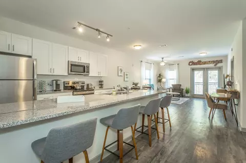 804 Riverfront Pkwy #409, Chattanooga, TN 37402