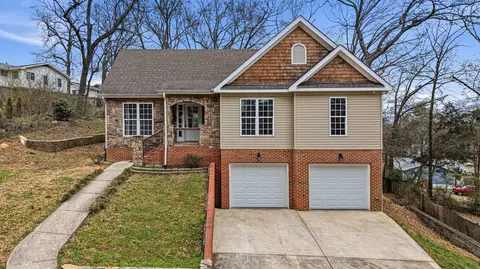 1312 Lynnhaven Cir, Hixson, TN 37343