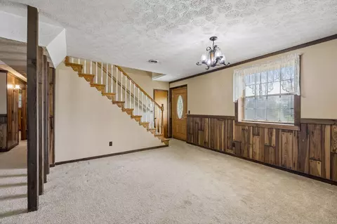 Living - 428 Dodd Rd, Ringgold, GA 30736 photo 3 of 8