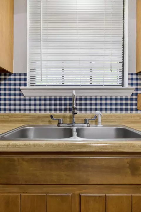 Kitchen - 428 Dodd Rd, Ringgold, GA 30736 photo 4 of 4