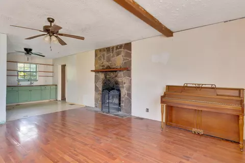 Living - 5111 Mark Brown Rd NE, Dalton, GA 30721 photo 1 of 3