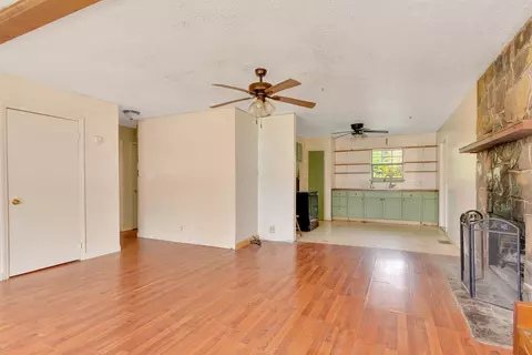 Living - 5111 Mark Brown Rd NE, Dalton, GA 30721 photo 2 of 3