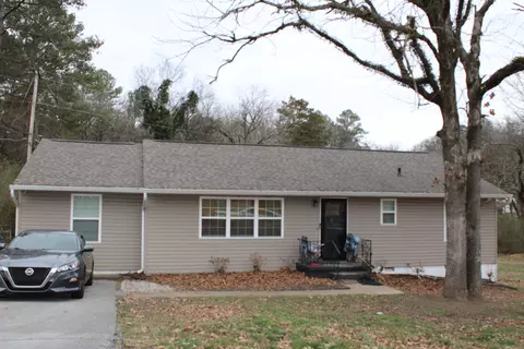 1577 Akins Dr, Chattanooga, TN 37411