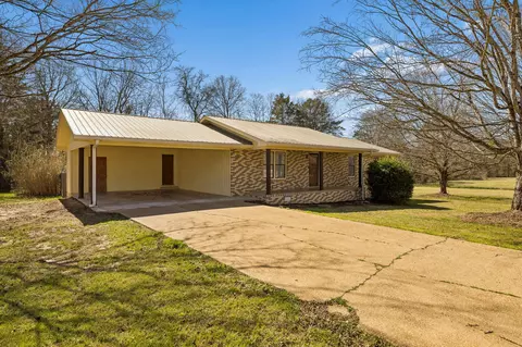 134 Melissa Dr, Trenton, GA 30752