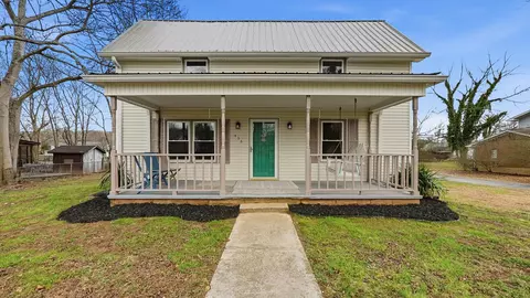 436 Church St, Graysville, TN 37338