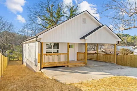 1802 Malone Dr, Dalton, GA 30720