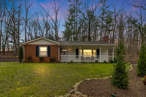 2270 Worth Ln NW, Charleston, TN 37310