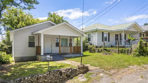 211 Wilson St, Rossville, GA 30741