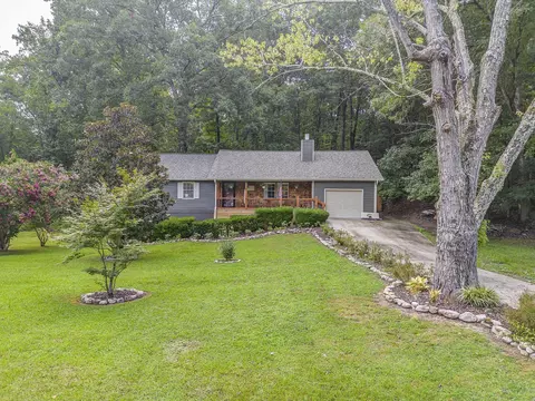 4424 Trailwood Dr, Cohutta, GA 30710