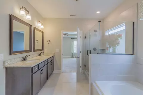 Bath - 1483 Buttonwood Loop, Chattanooga, TN 37421 photo 1 of 7