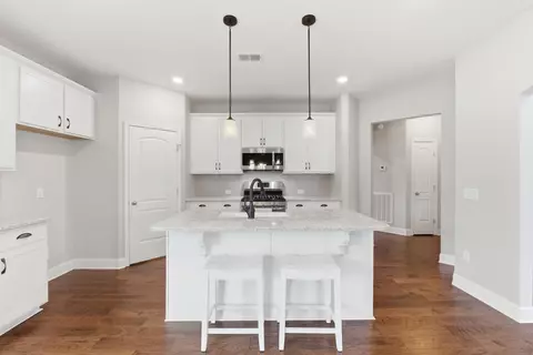 Kitchen - 1483 Buttonwood Loop, Chattanooga, TN 37421 photo 4 of 5