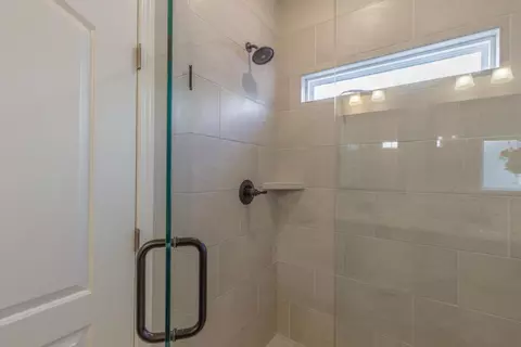 Bath - 1483 Buttonwood Loop, Chattanooga, TN 37421 photo 3 of 7