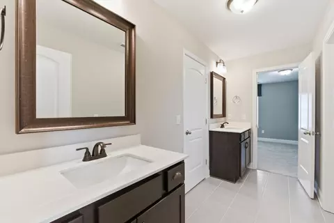 Bath - 1483 Buttonwood Loop, Chattanooga, TN 37421 photo 5 of 7