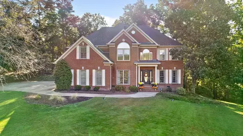 9702 Deer Ridge Dr, Ooltewah, TN 37363
