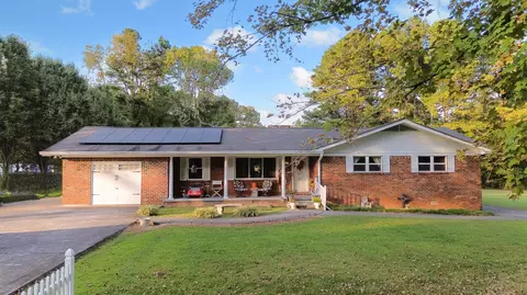2515 Robin Hood Dr SE, Cleveland, TN 37323