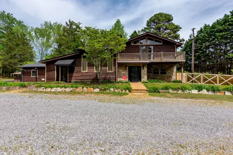 12615 Civic Club Rd, Soddy Daisy, TN 37379