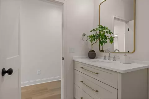 Bath - 1890 Dawson Cir, Chattanooga, TN 37421 photo 6 of 7