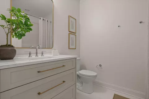 Bath - 1890 Dawson Cir, Chattanooga, TN 37421 photo 5 of 7