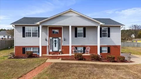121 Angie Ct NW, Cleveland, TN 37312
