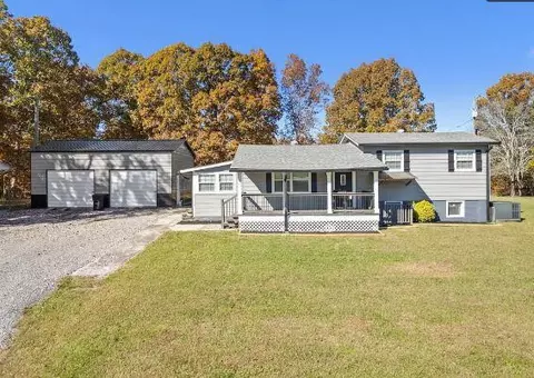 9829 Reynolds Rd, Soddy Daisy, TN 37379