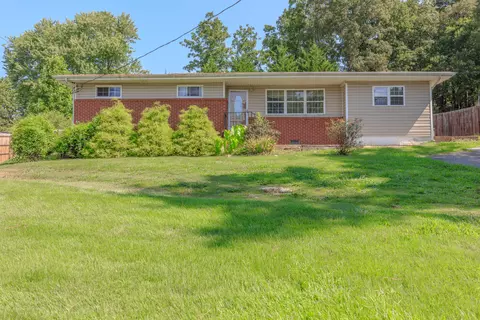 944 Hurtt Rd, Chickamauga, GA 30707