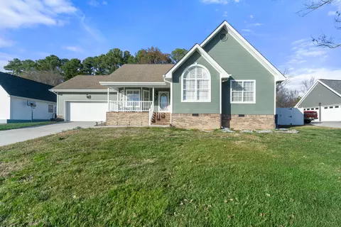 173 Autumn Dr, Ringgold, GA 30736