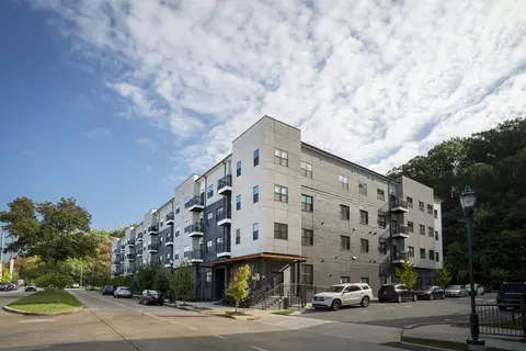 782 Riverfront Pkwy #123, Chattanooga, TN 37402