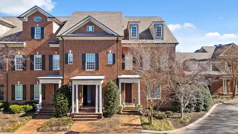 554 Whitehall Rd #110, Chattanooga, TN 37405