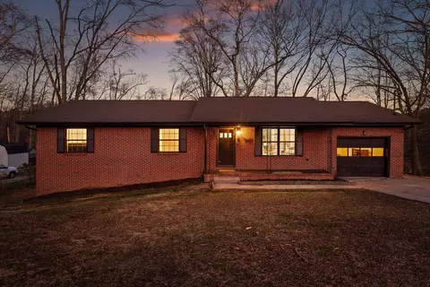 142 Douglas Dr, Chattanooga, TN 37412