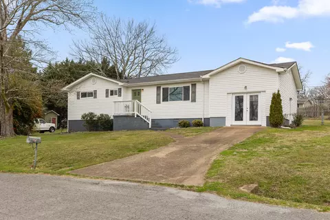 45 Virginia Ave, Rossville, GA 30741