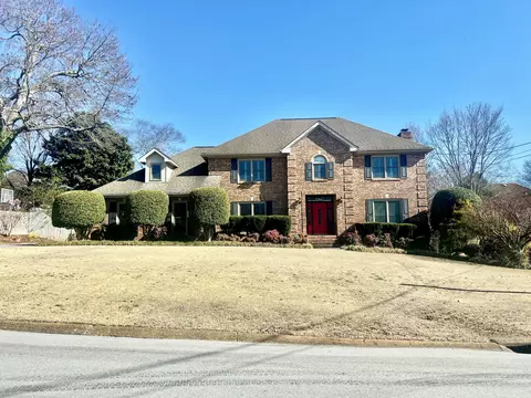314 Shadow Walk Dr, Chattanooga, TN 37421